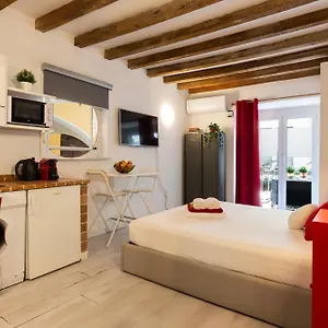  Appartamento Casa Vittoria - Isola District